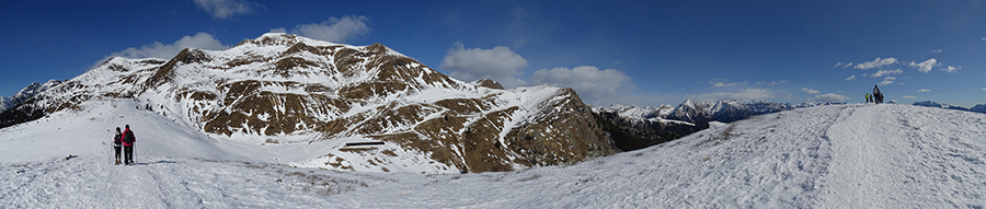 Dopo la salita al Monte Avaro facciamo il percorso pedomnale sui dossi dei Piani d'Avaro